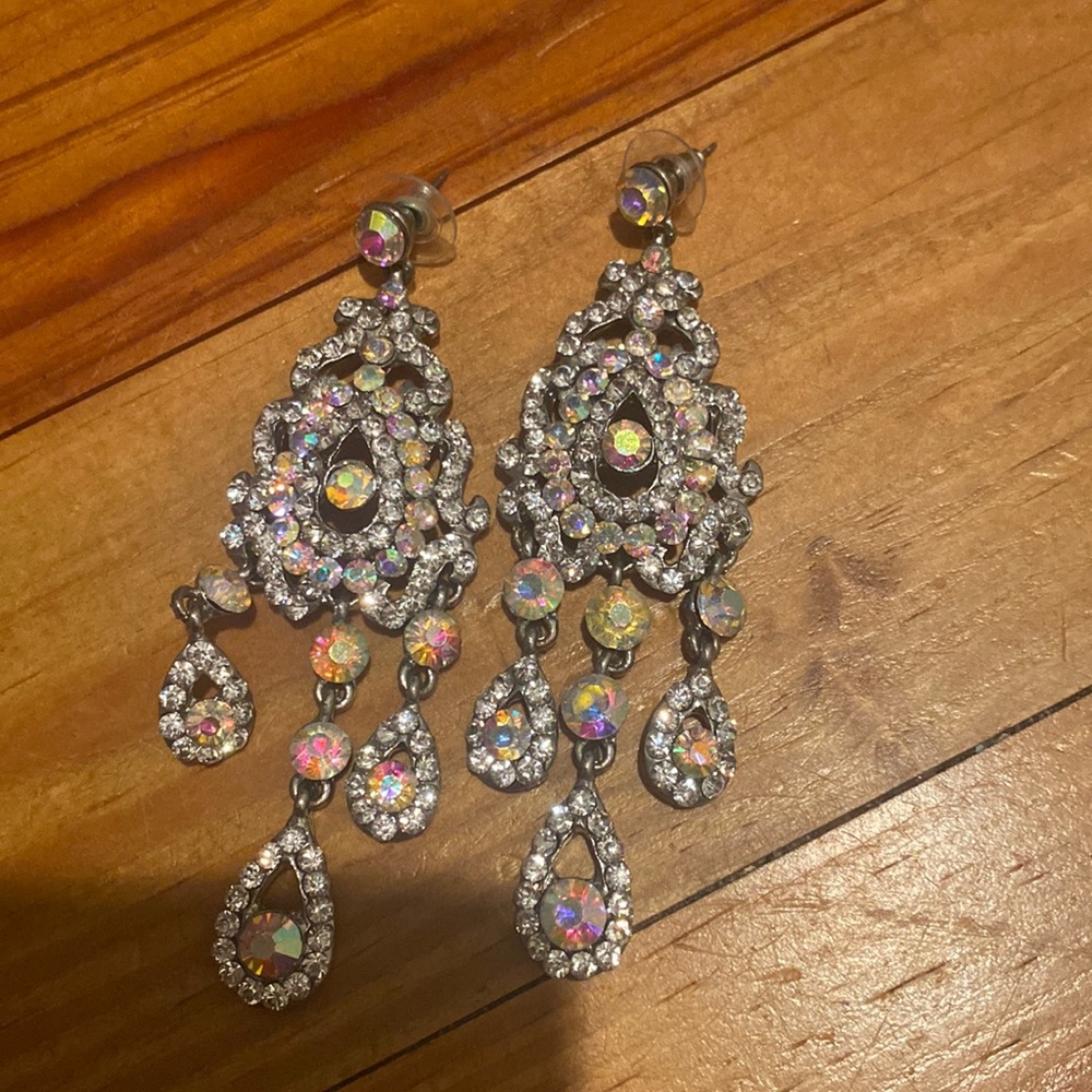 Iridescent earrings